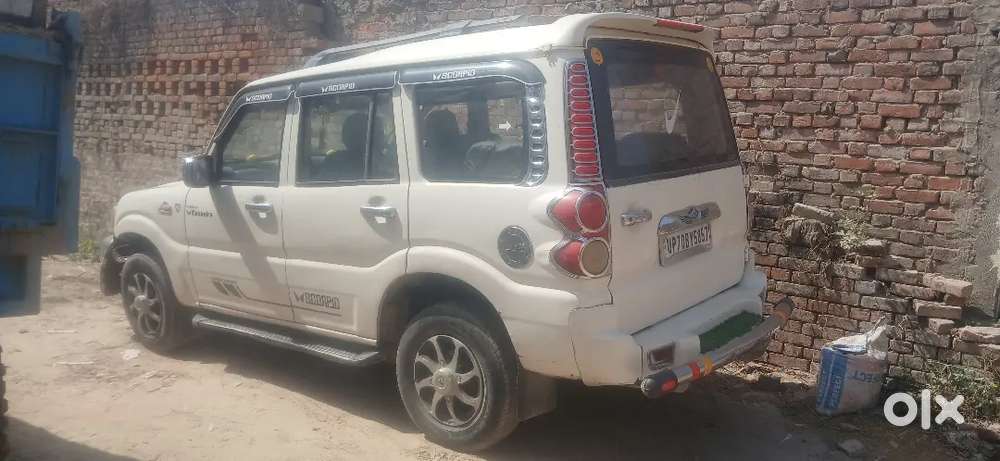 Mahindra Scorpio 2012 Diesel 15 Km Driven