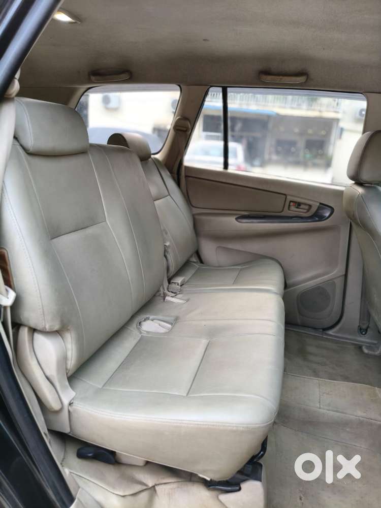 Toyota Innova 2.5 G (diesel) 8 Seater, 2008, Diesel