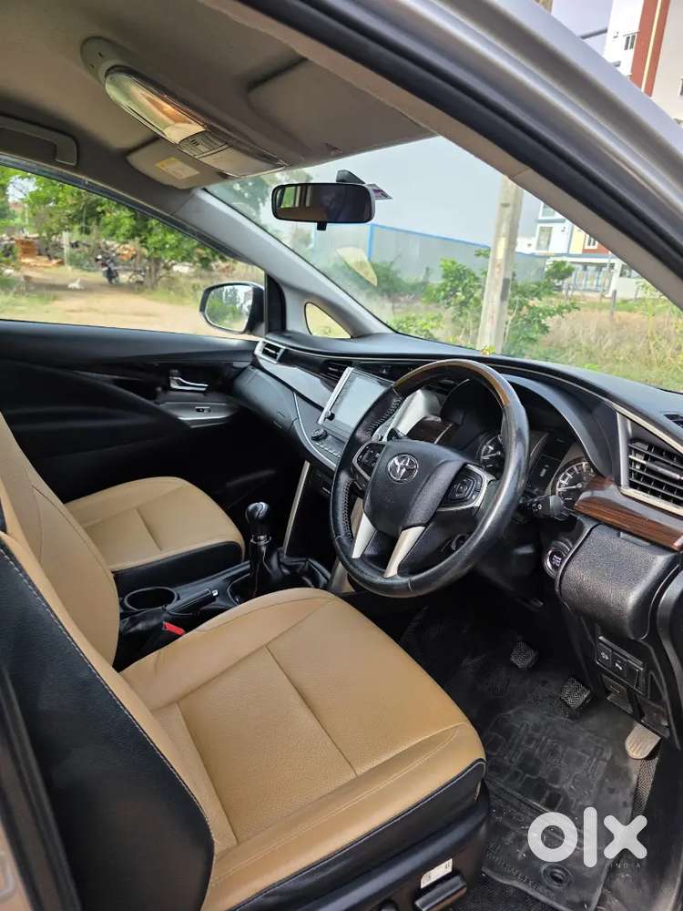 Toyota Innova Crysta 2022 Z 7 Str