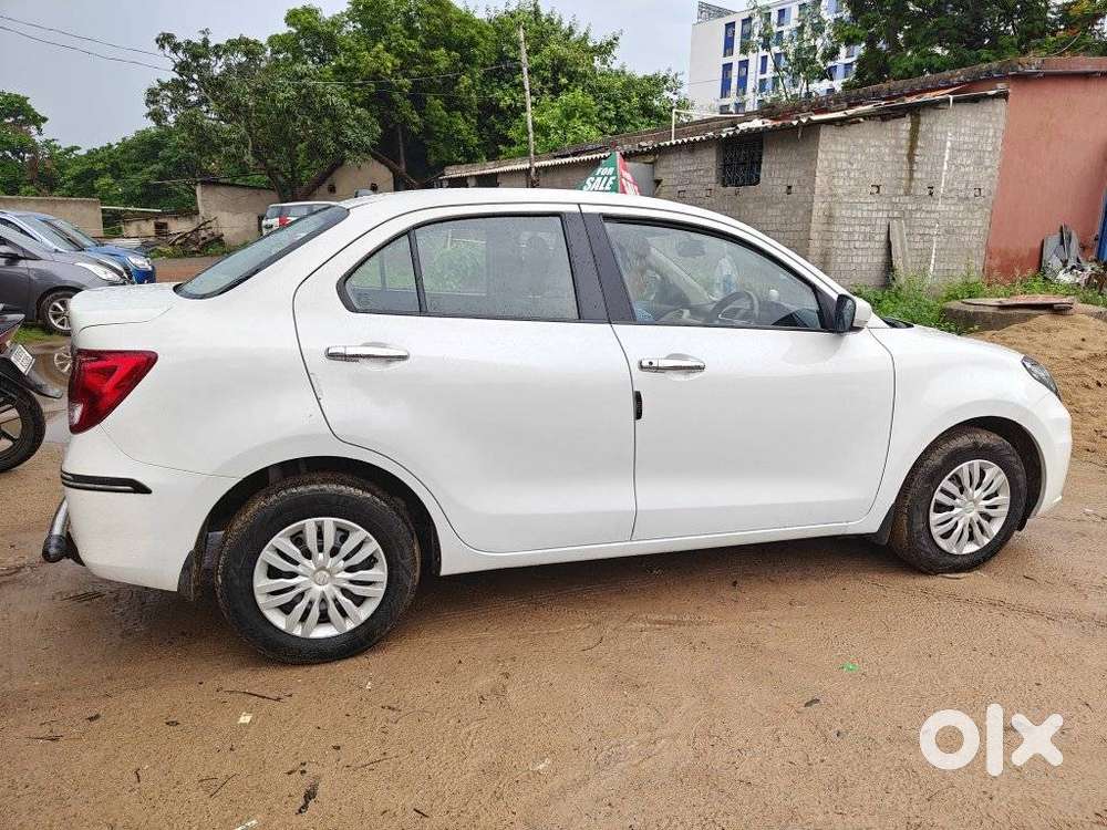 Maruti Suzuki Swift Dzire 1.3 Vxi, 2023, Petrol