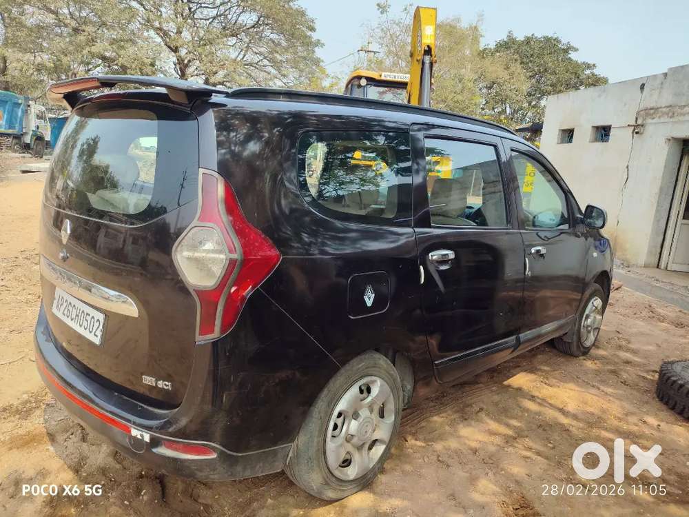 Renault Lodgy 2016 Diesel 147000 Km Driven