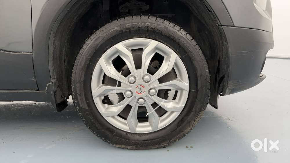 Tata Punch Accomplished, 2023, Petrol