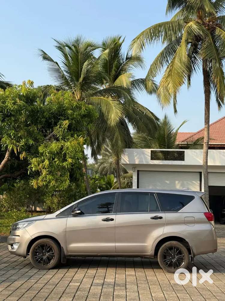 Toyota Innova Crysta 2016 Well Maintained