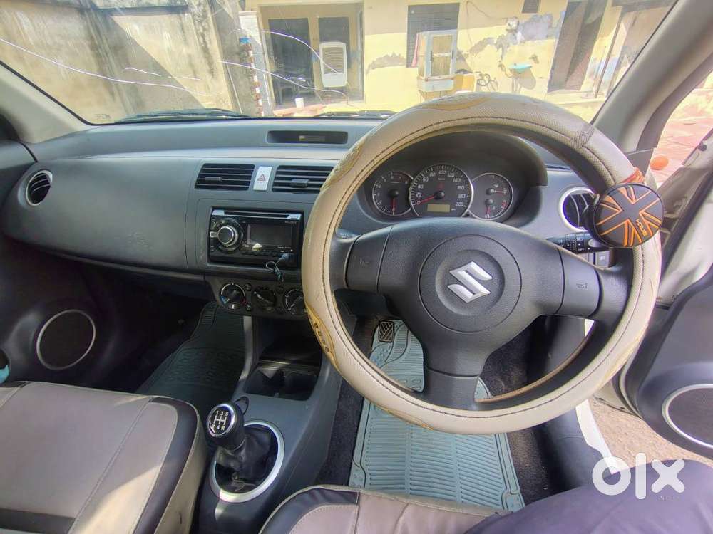 Maruti Suzuki 2011 Model Swift Dzire