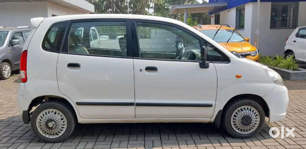 Maruti Suzuki Zen Estilo 1.0 2011