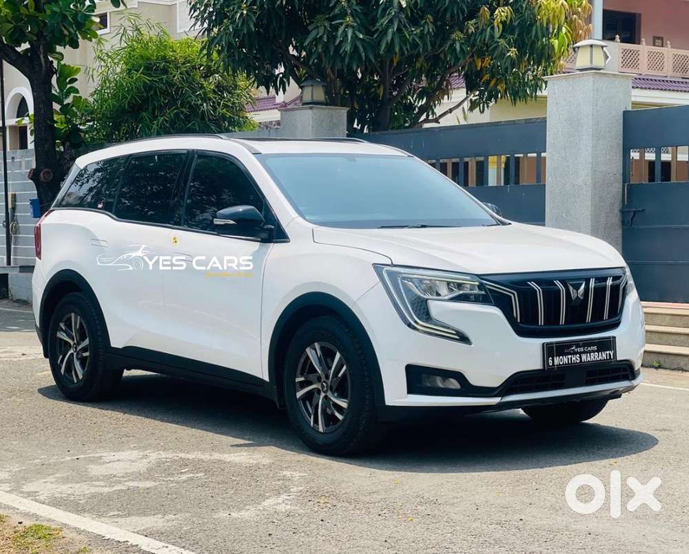 Mahindra Xuv700 2.0 Ax 5 Petrol Mt 7 Str, 2022, Petrol