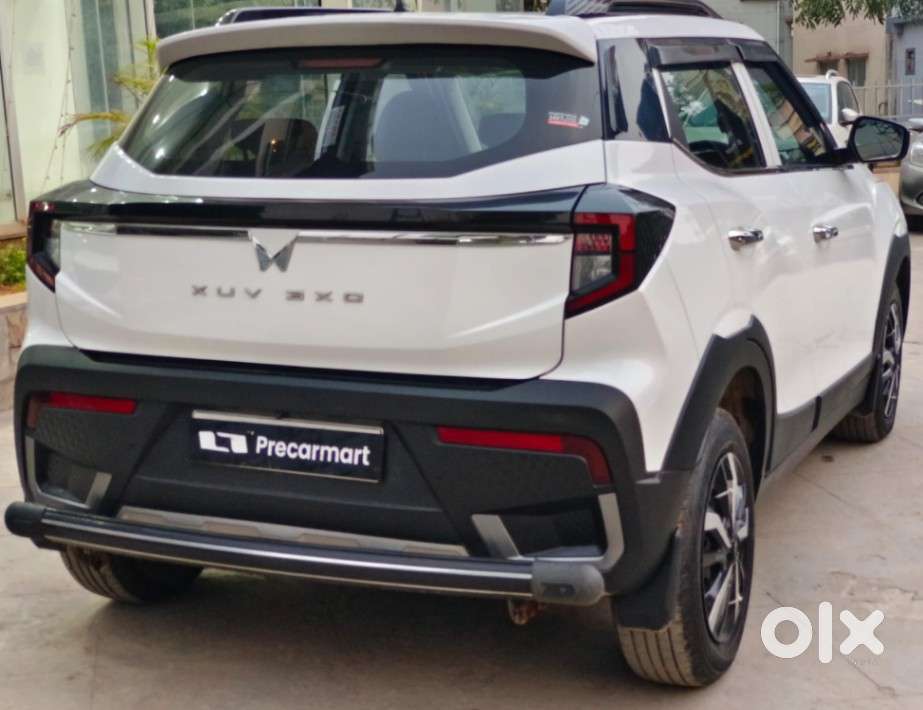 Mahindra Xuv 3xo, 2025, Petrol