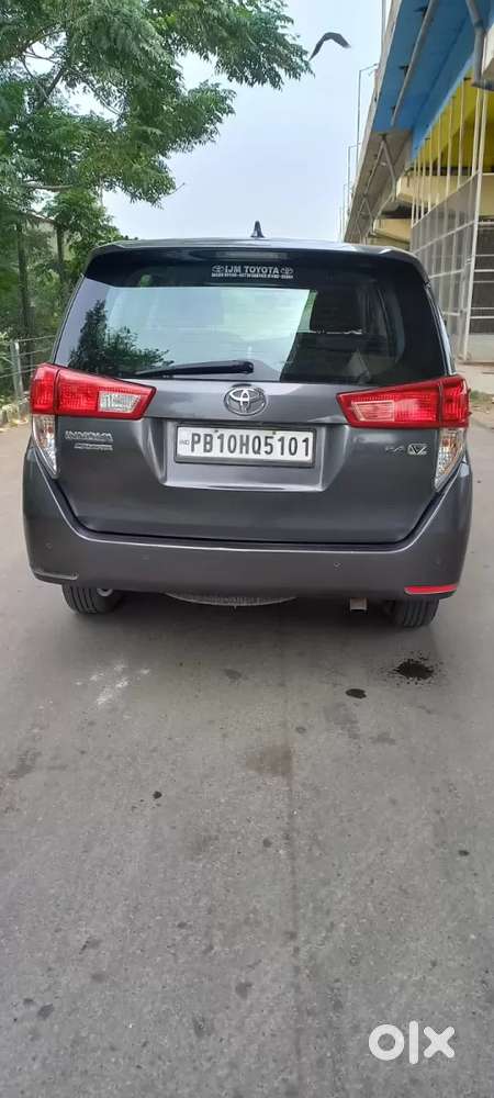 Toyota Innova Crysta [2020-ongoing] 2.4 Vx 8 Str, 2021, Diesel