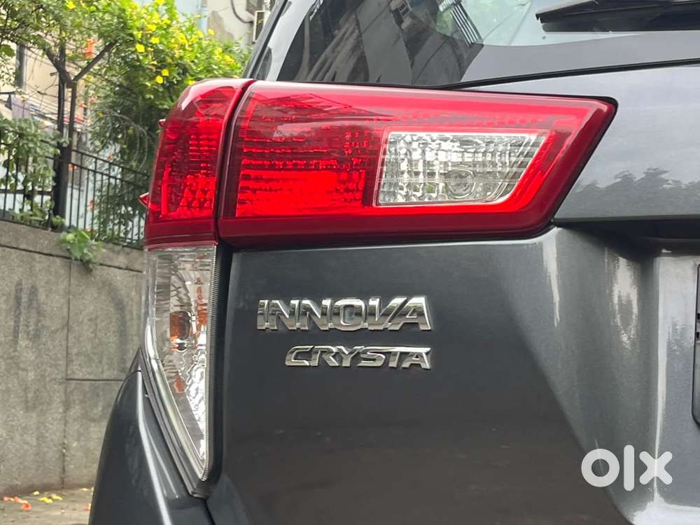 Toyota Innova Crysta 2.4 G Mt, 2022, Diesel
