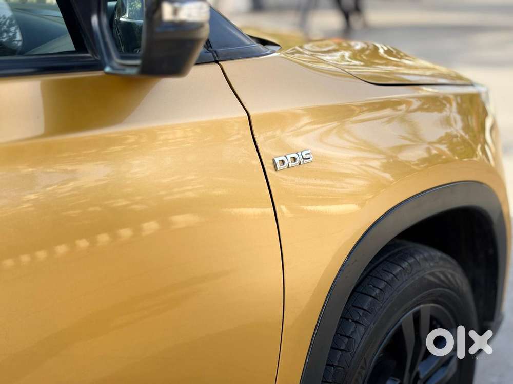 Maruti Suzuki Brezza Zdi+ Dual Tone, 2018, Diesel