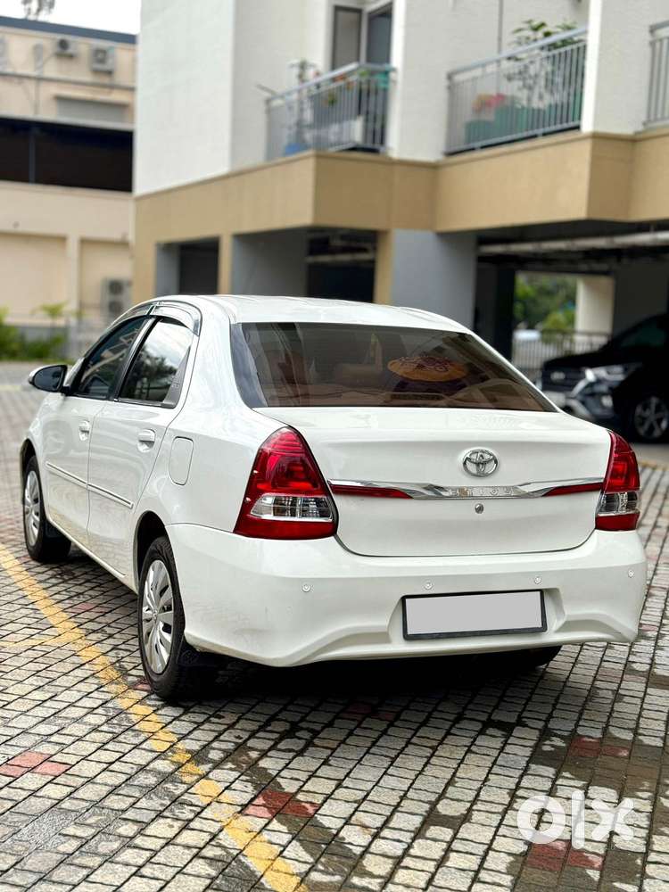 Toyota Etios 1.5 V, 2018, Petrol