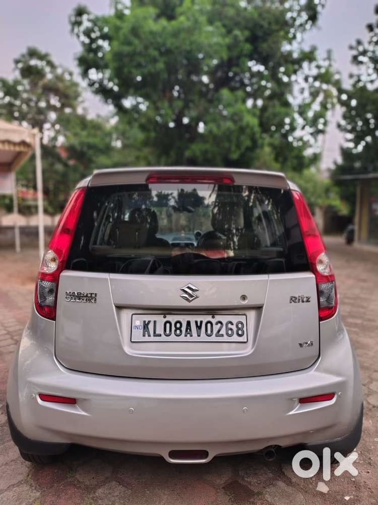 Maruti Suzuki Ritz Vxi, 2011, Petrol