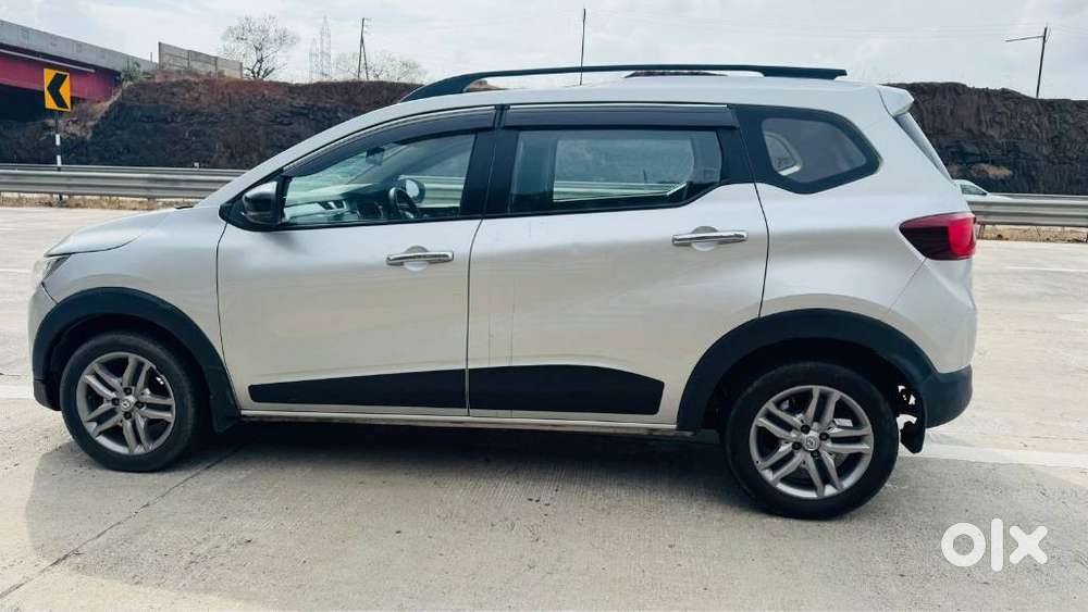 Renault Triber Rxz, 2022, Petrol