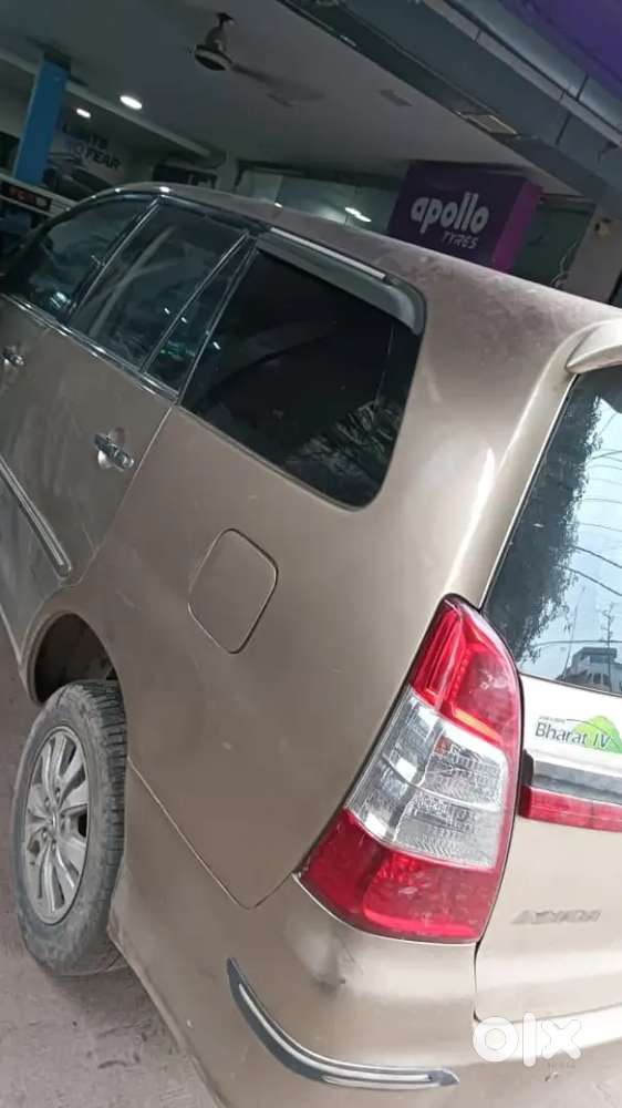 Toyota Innova 2.5 2012