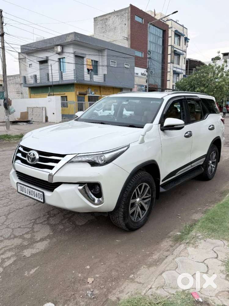 Toyota Fortuner 4x4 At, 2017, Diesel