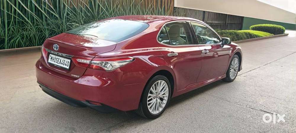 Toyota Camry Hybrid, 2019