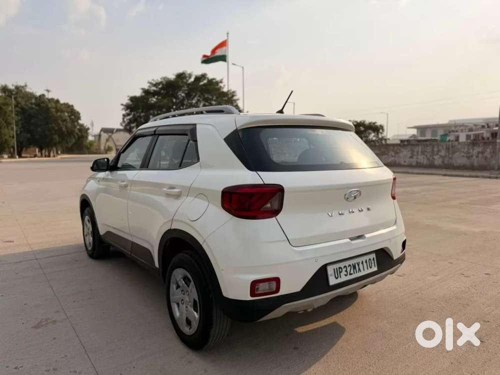 Hyundai Venue S 1.2 Petrol, 2022, Petrol