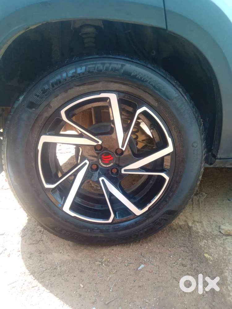 2022 Renault Kiger Rxt Amt  28,000 Km  Excellent Co