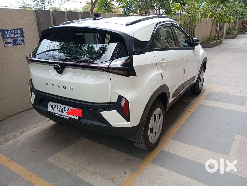 Tata Nexon Pure Plus Automatic 2025