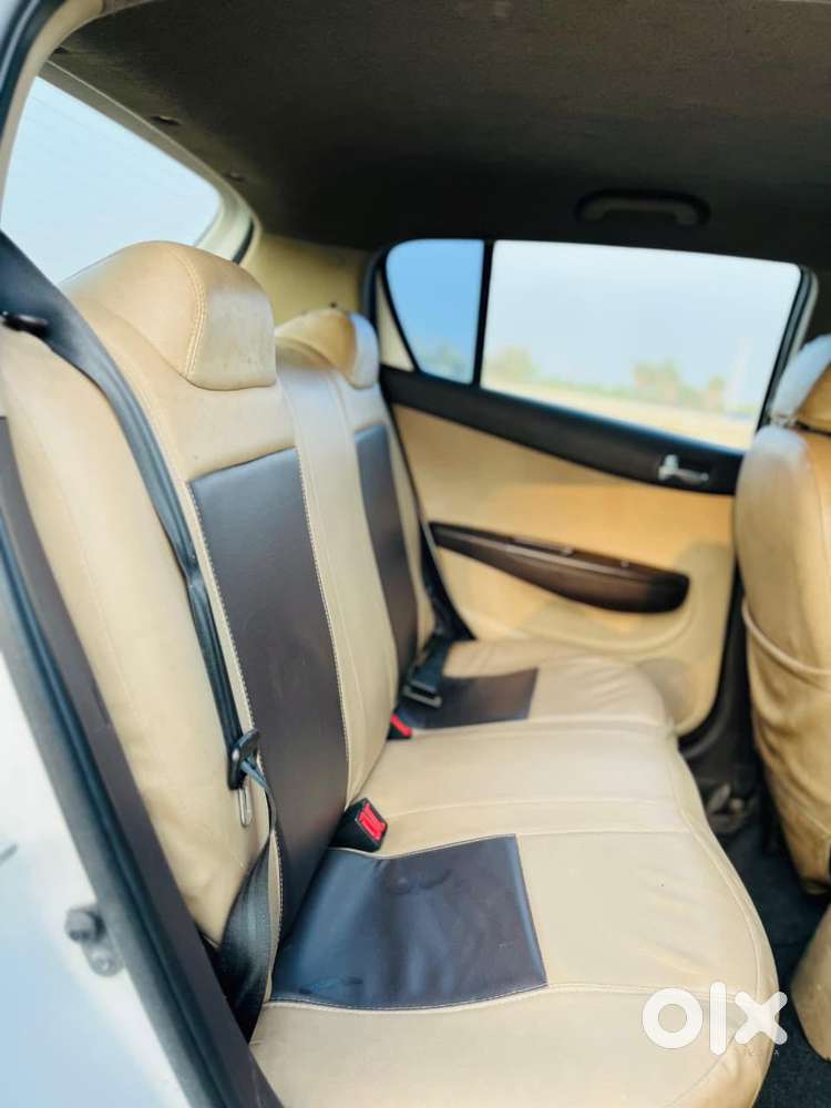 Hyundai I20 Petrol Cvt Magna Executive, 2011, Petrol