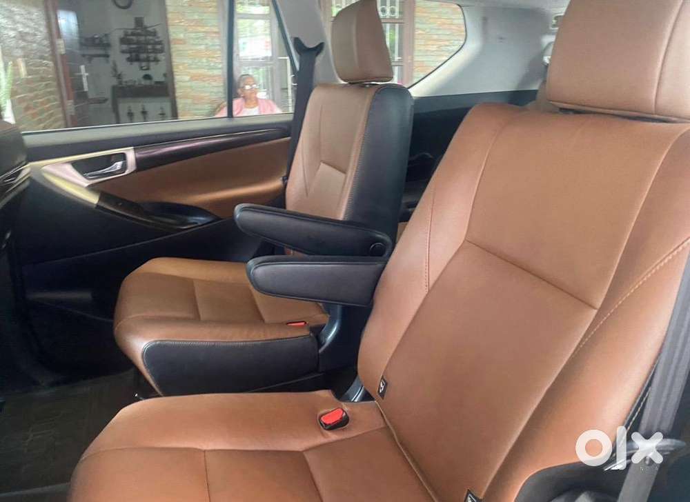 Toyota Innova Crysta 2018
