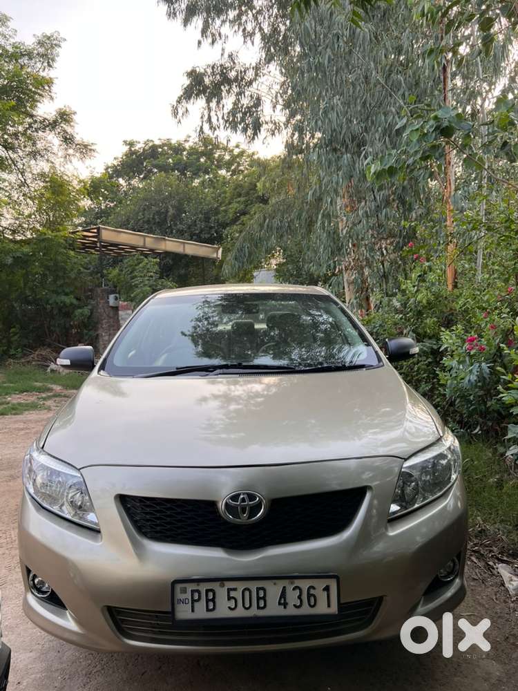 Toyota Corolla Altis 2010