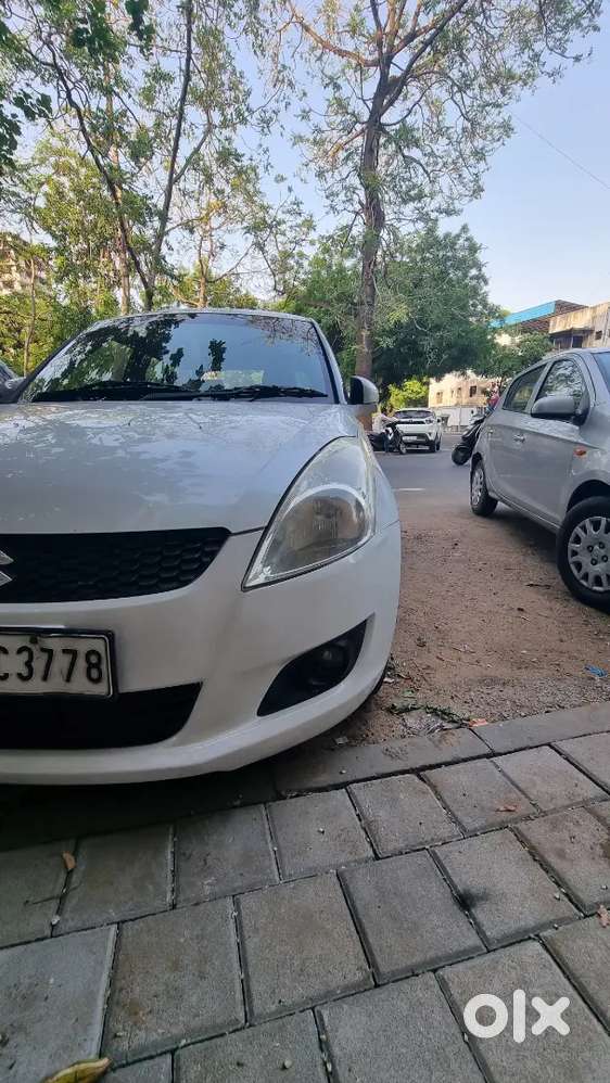 Maruti Suzuki Swift Vxi 2012