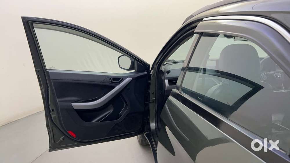 Tata Nexon 1.2 Revotron Xma Amt (s), 2022, Petrol