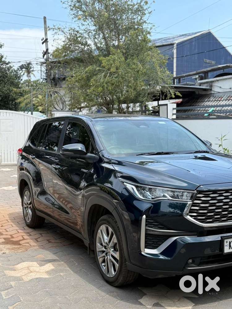 Toyota Innova Hycross 2023 Cng & Hybrids Well Maintained