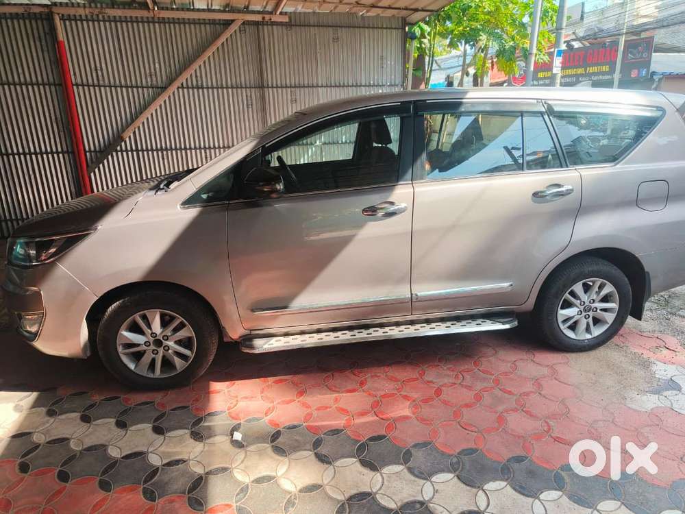 Toyota Innova Crysta [2016-2020] 2.4 Gx At 7 Str, 2017, Diesel