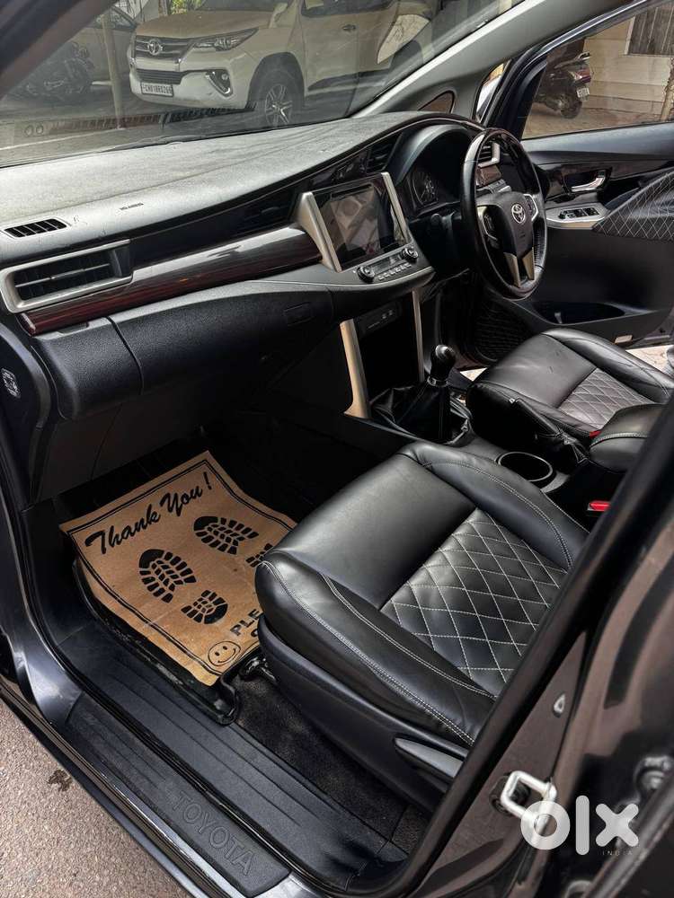 Kl 01 Innova Crysta 2.4 V Manual Diesel