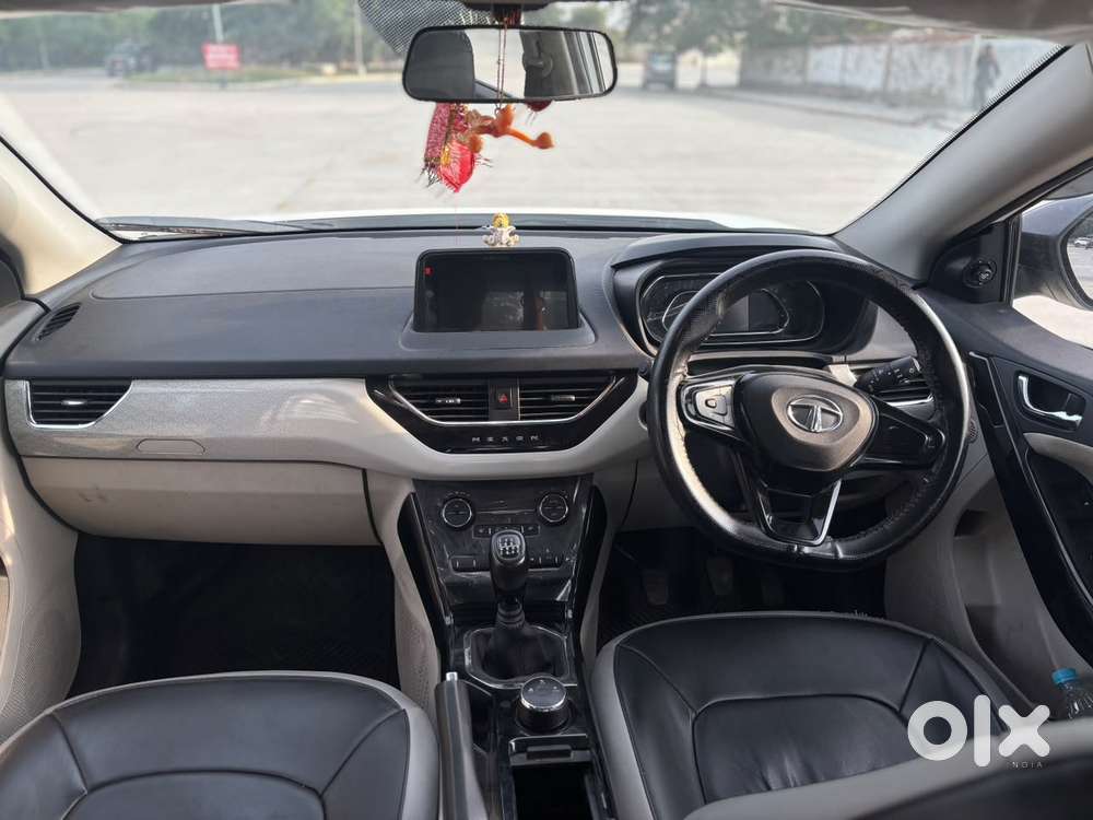Tata Nexon 1.2 Revotron Xz Plus, 2022, Petrol