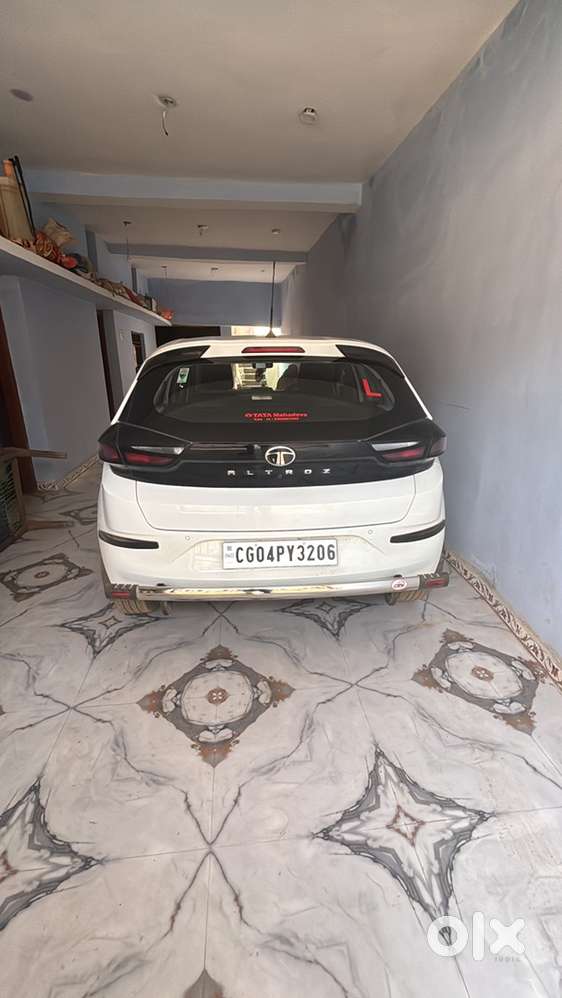 Tata Altroz 2024 Petrol 9000 Km Driven