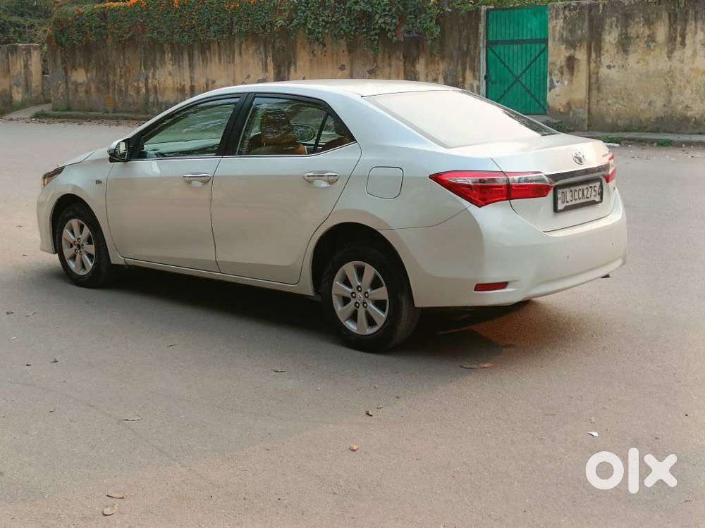 Toyota Corolla Altis G Hv At, 2015, Petrol