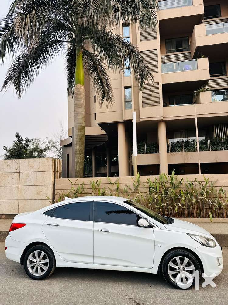 Hyundai Verna 2012