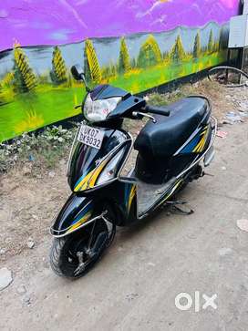 Olx on sale scooty pleasure