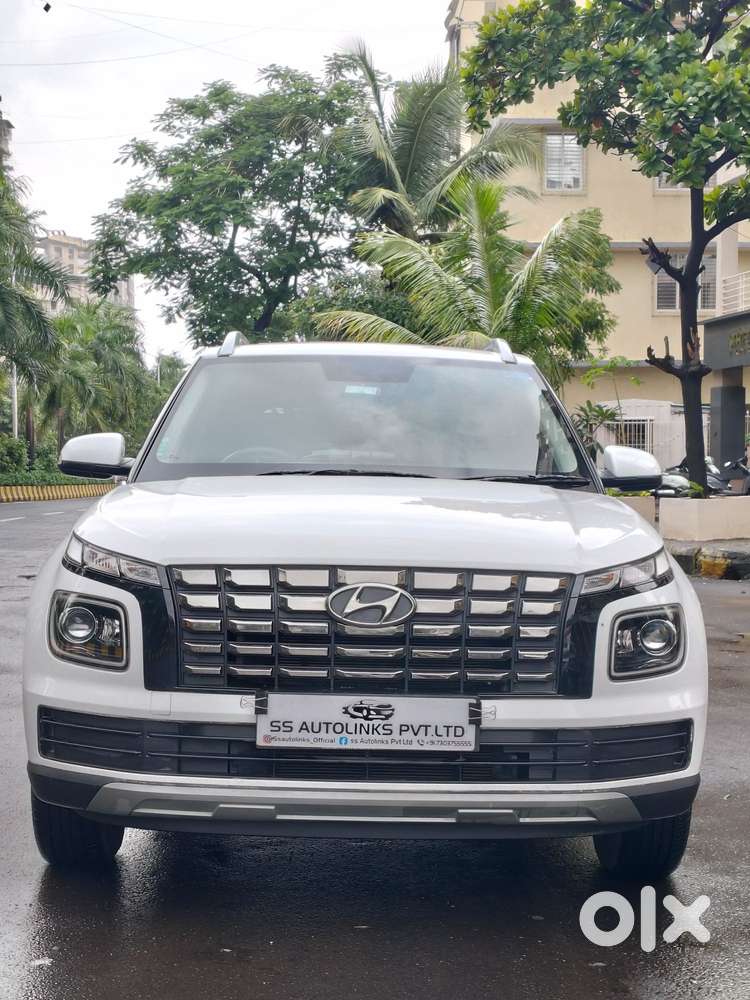 Hyundai Venue 1.2 S (o), 2024, Petrol