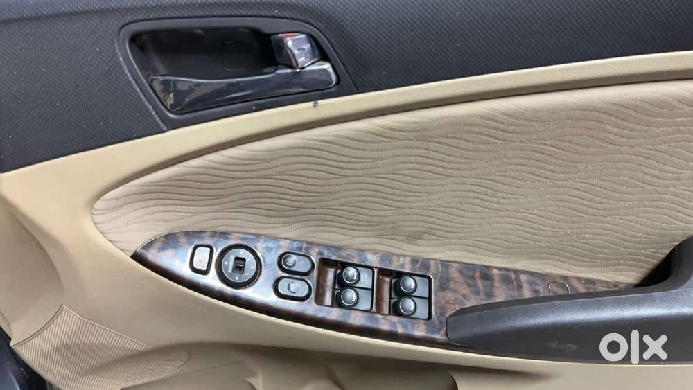 Hyundai Verna Fluidic 1.6 Vtvt Sx Automatic, 2014, Petrol