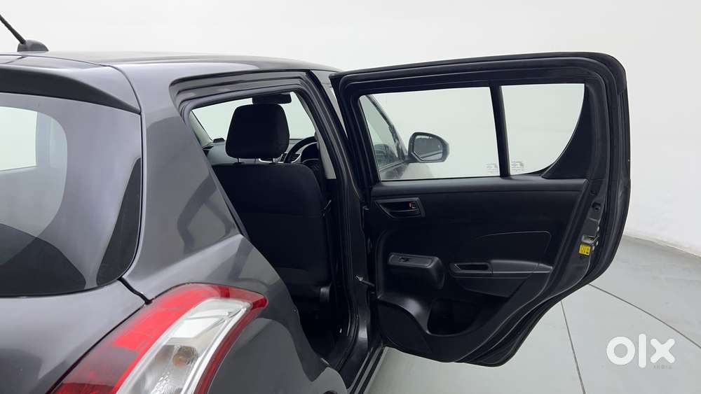 Maruti Suzuki Swift 1.2 Lxi (o), 2017, Petrol