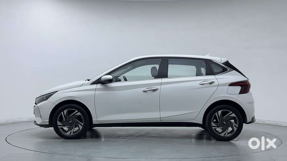 Hyundai New I20 1.0 Asta (o) Turbo Dct, 2022, Petrol