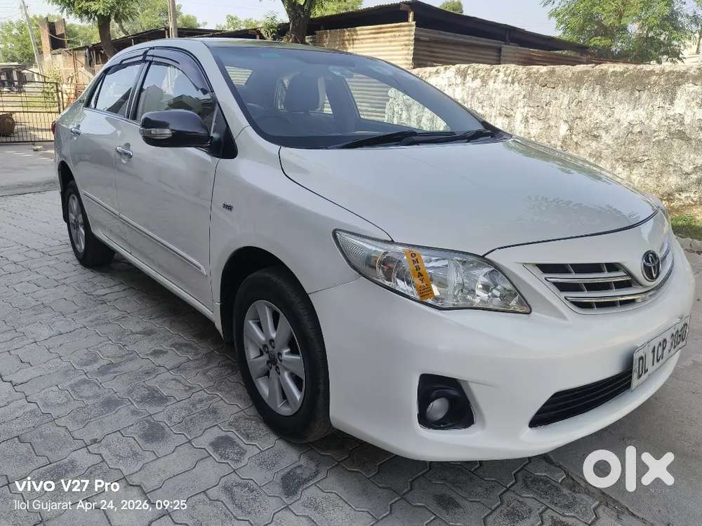 Toyota Corolla Altis 2011 Petrol 106000 Km Driven Second Owner