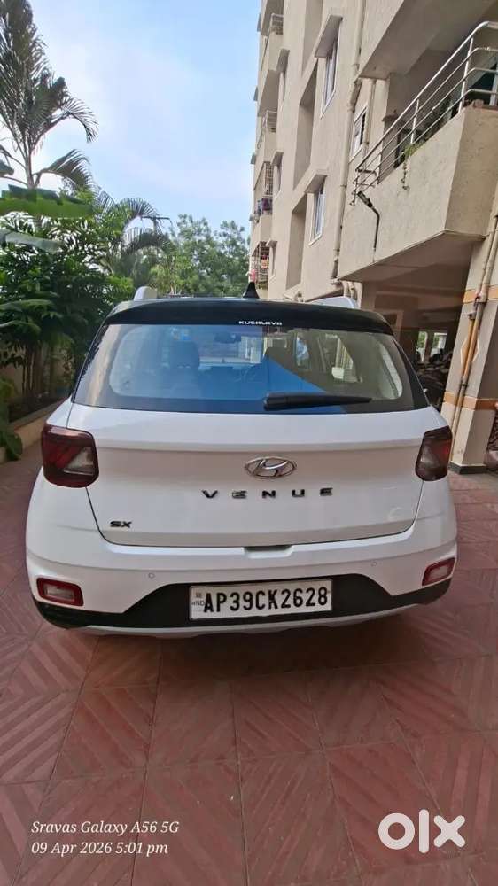 Hyundai Venue Diesel Sx(o) Duel Top End Model