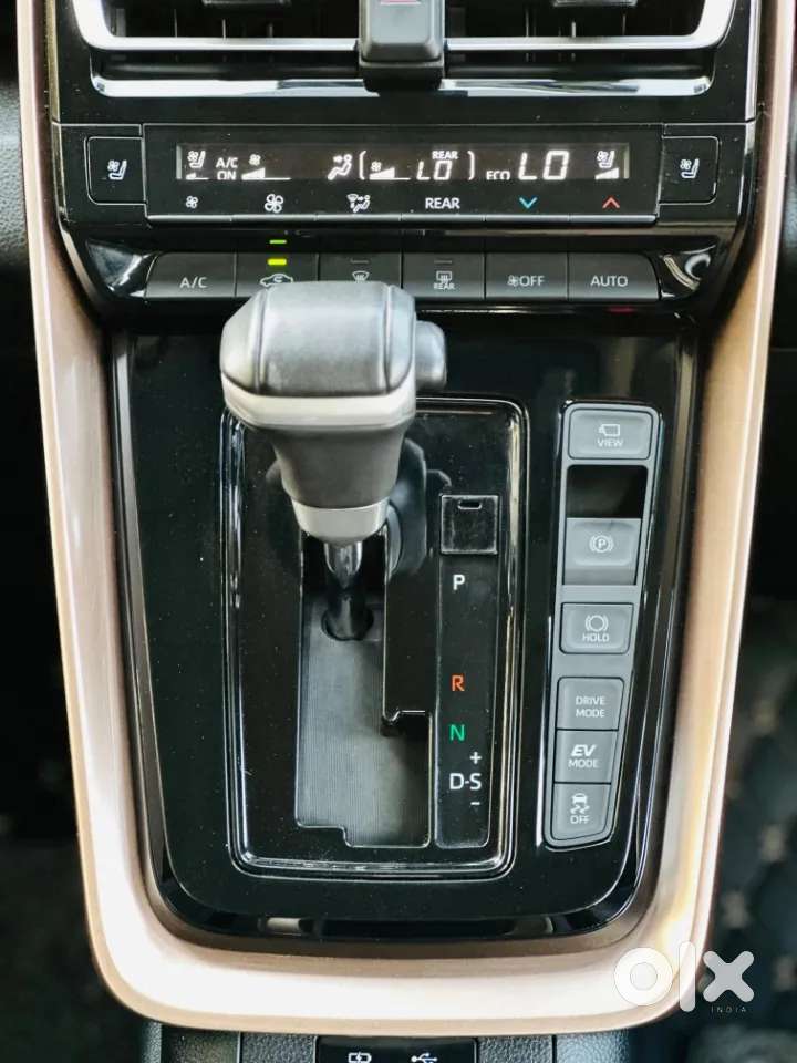 Maruti Suzuki Invicto Alpha Plus 7str, 2024, Petrol