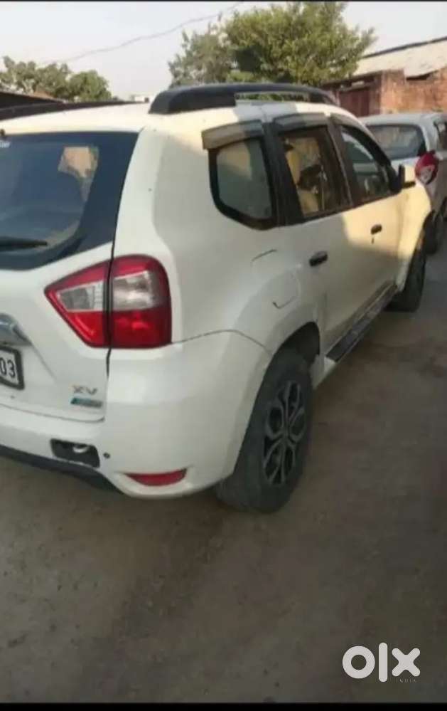 Nissan Terrano 2014 Diesel 960000 Km Driven