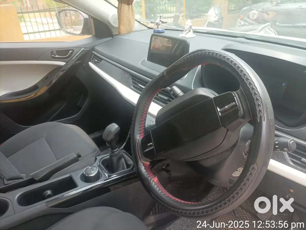Tata Nexon Petrol 2024