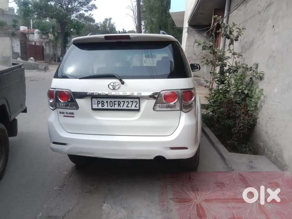 Toyota Fortuner 2012 Diesel 170000 Km Driven