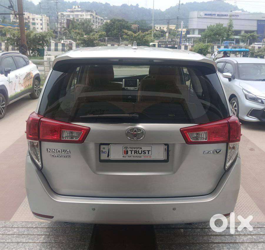 Toyota Innova Crysta 2.4 V, 2017, Diesel