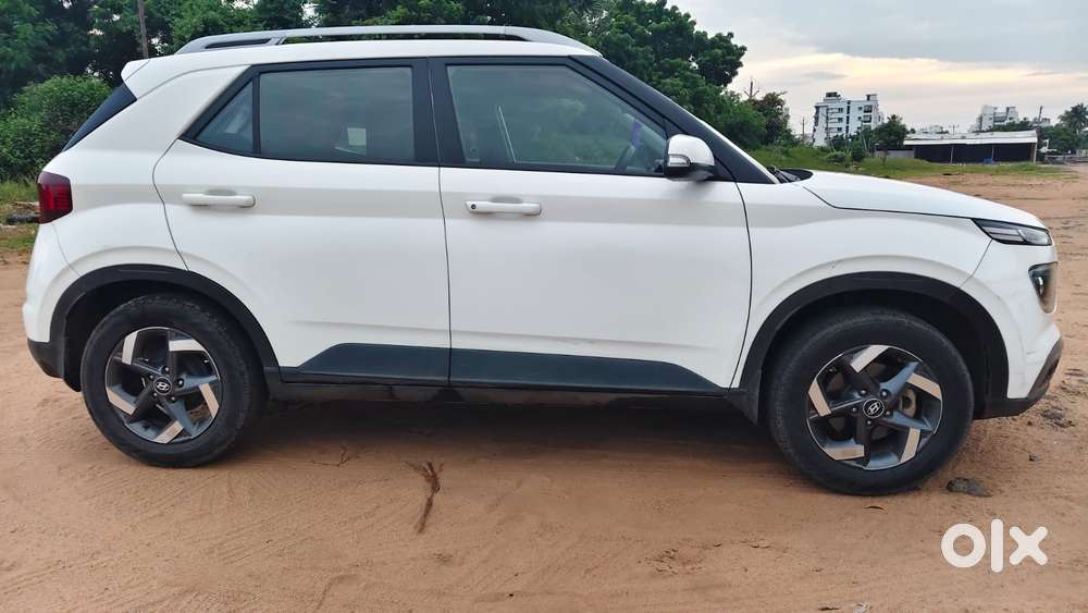 Hyundai Venue E 1.2 Petrol, 2022, Petrol