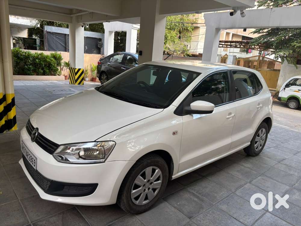 Volkswagen Polo Petrol Manual 2012