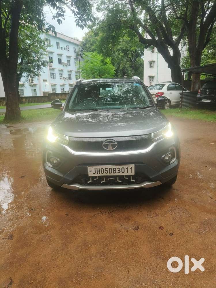 Automatic With Sunroof Nexon Diesel